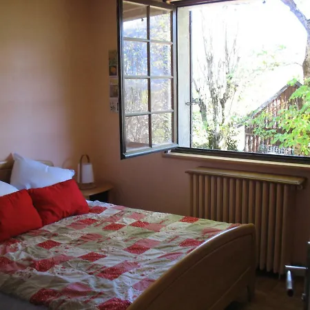 Dom wakacyjny Le Chant De L'eau Garin